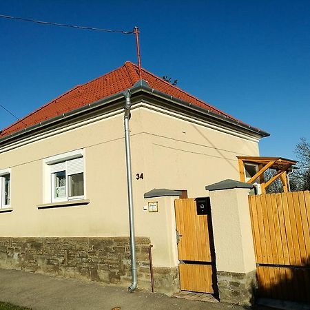 Fagyoengy Apartment Sarvar Exterior photo